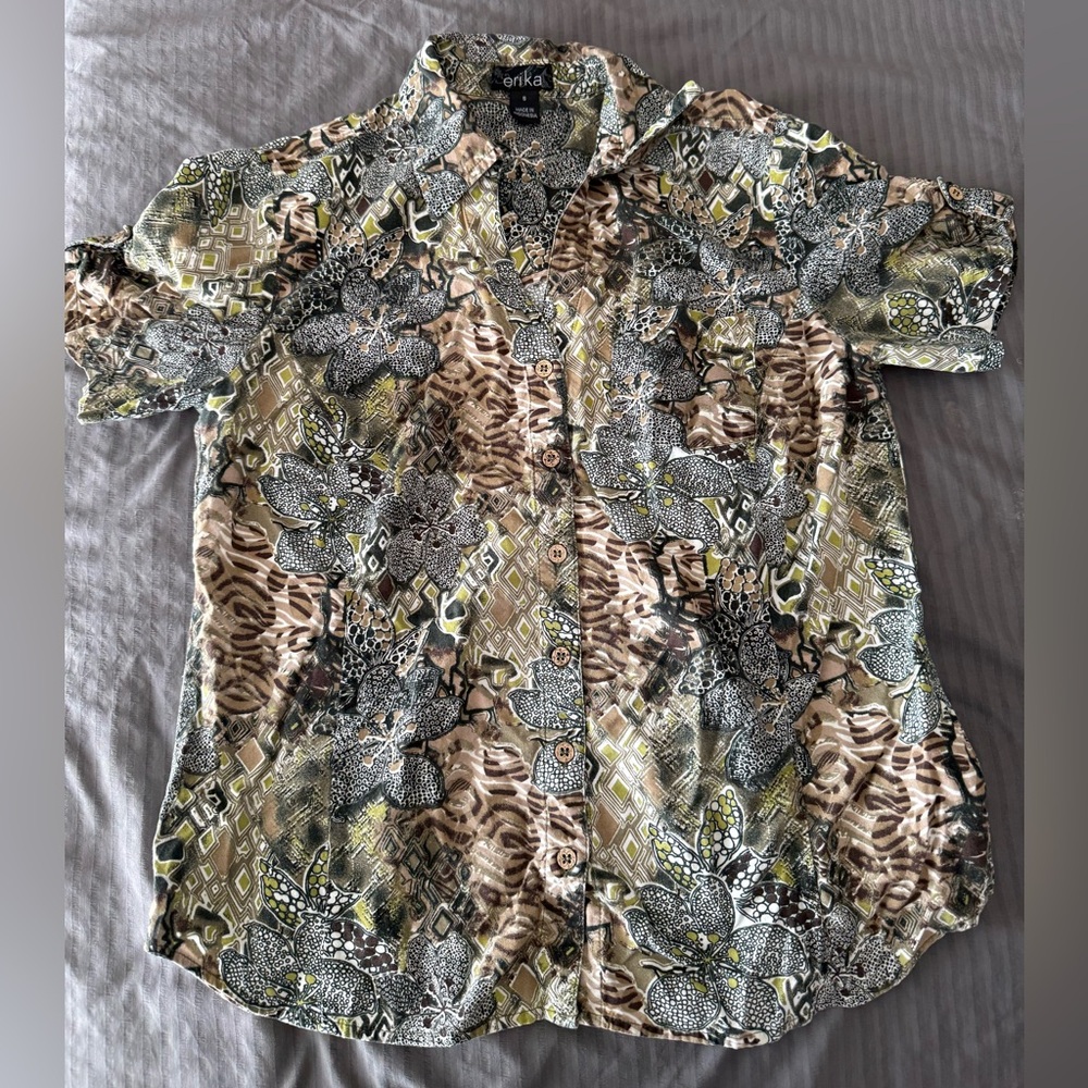 Erika women’s vintage Patterned Short Sleeve Shirt floral  animal print